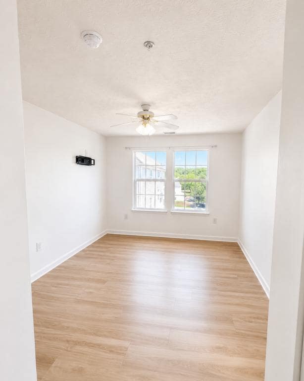 Building Photo - 45512 Westmeath Way