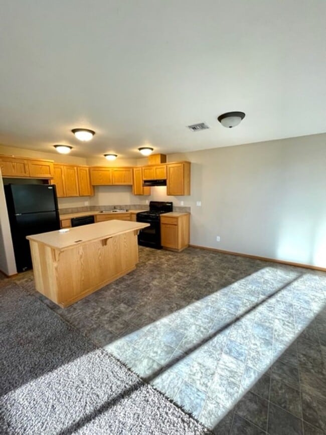 Building Photo - 61385 Sally Ln
