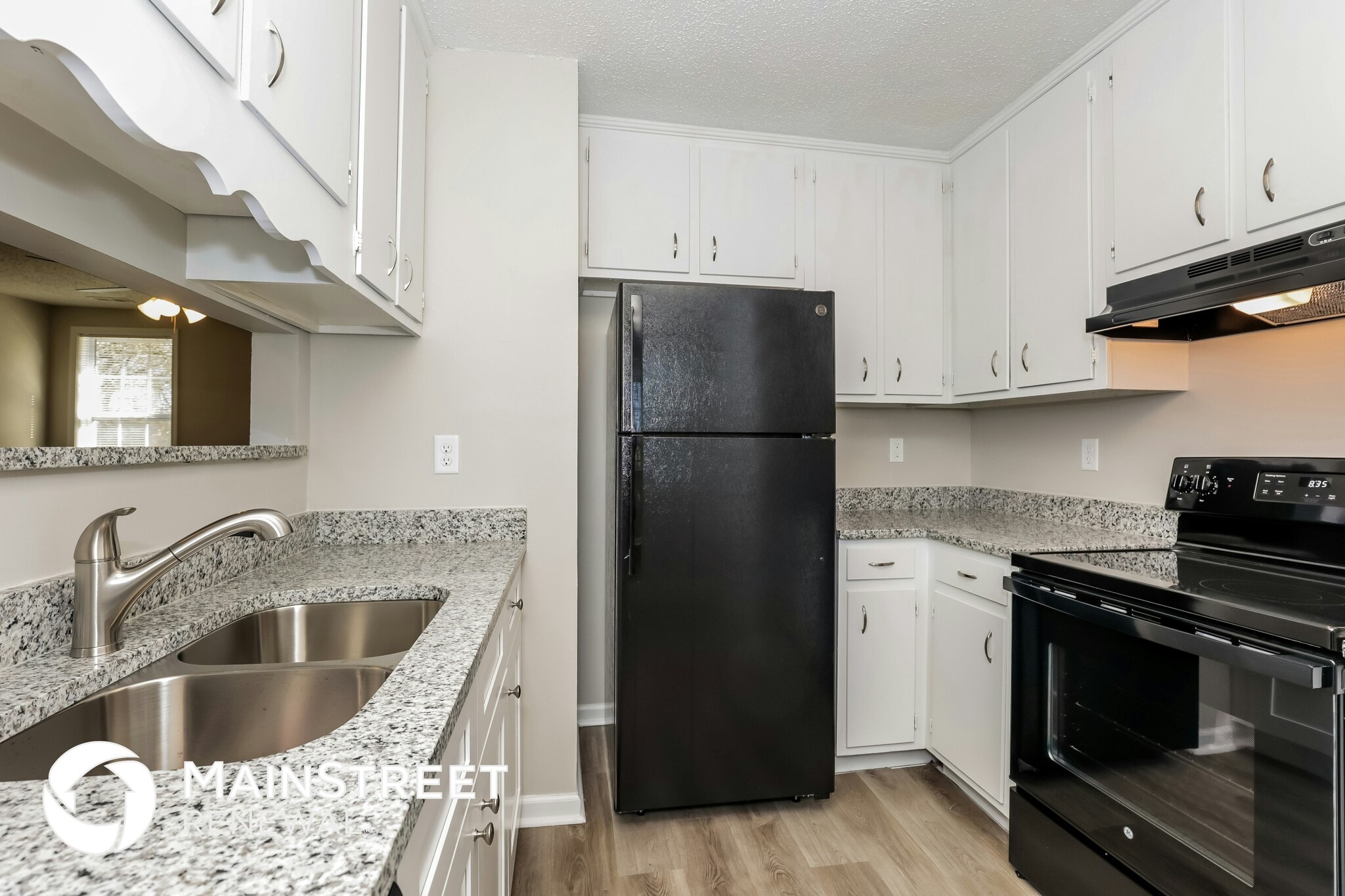 Building Photo - 8134 Sunset Cir