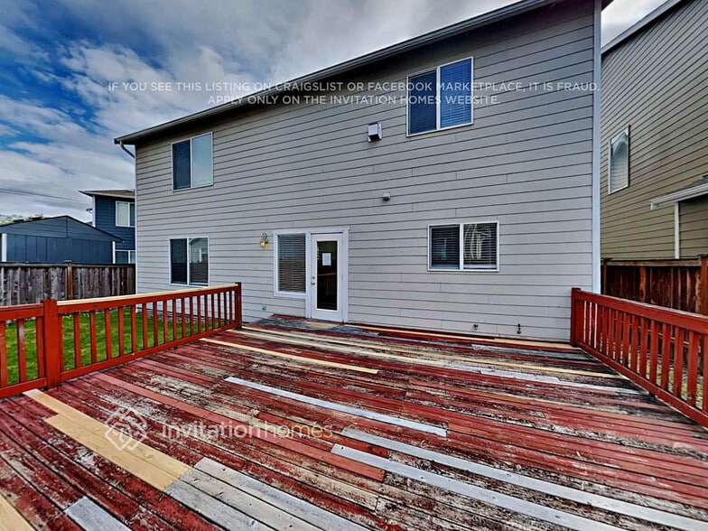 Building Photo - 13610 117th Ave E