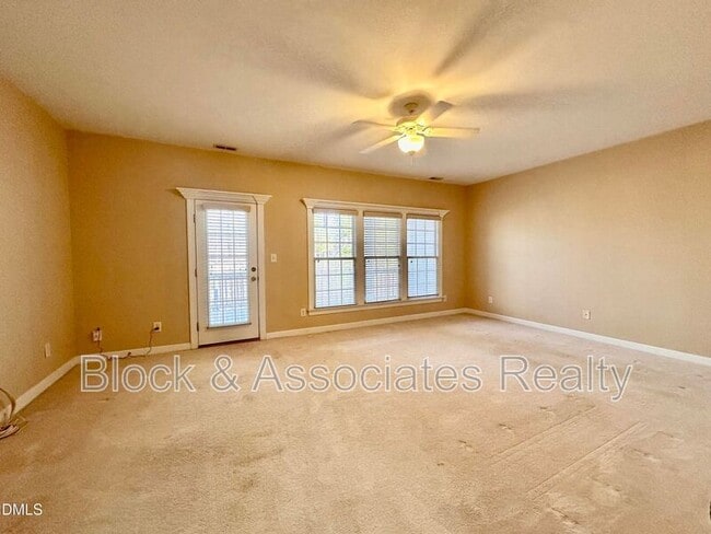 Building Photo - 215 Anniston Ct