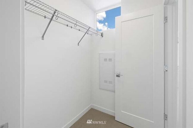 Building Photo - Greenlake 2bed / 2bath Townhouse