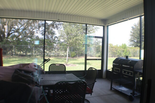 Building Photo - 5132 Sawmill Pt Wy