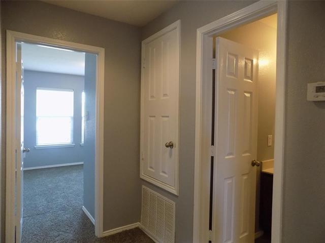 Building Photo - 16905 Thorntree Ct