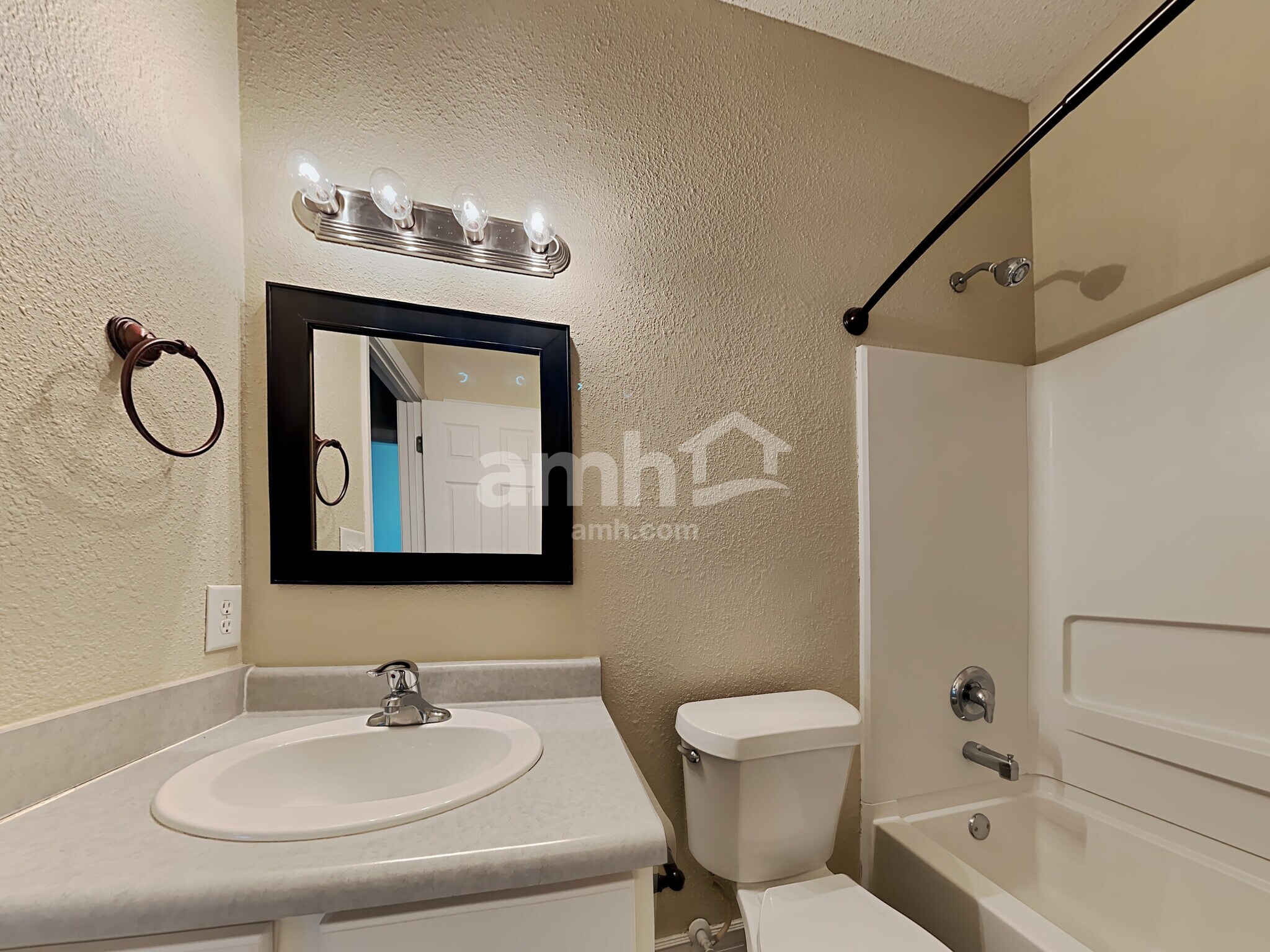 Building Photo - 12247 Inside Trail