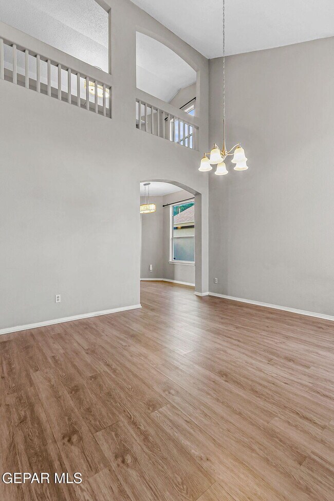 Building Photo - 10737 Pleasant Sand Dr