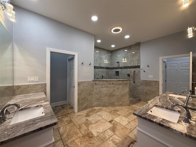 Building Photo - 17380 Bayharbor Cir
