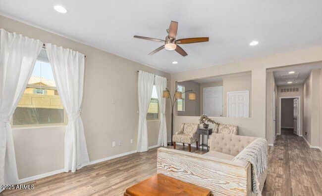 Building Photo - 41007 W Portis Dr