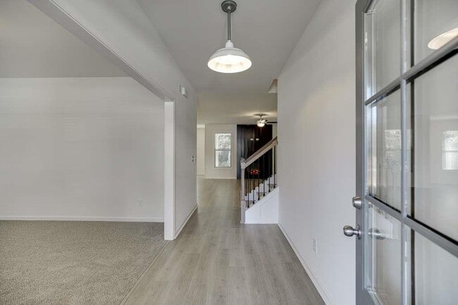 Building Photo - 230 Blue Dragon Dr