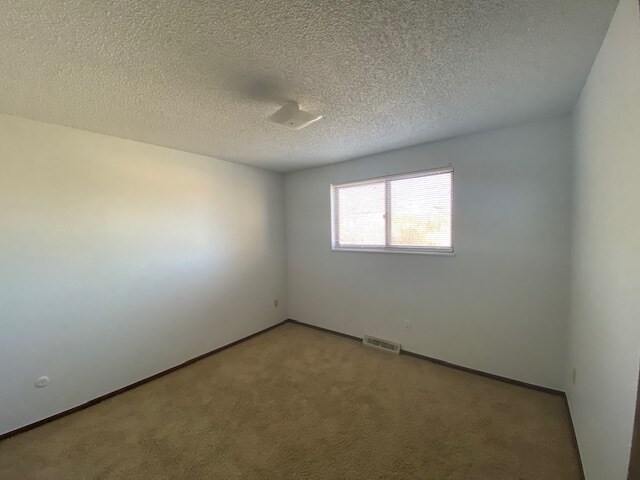 Building Photo - 1417 Antero Dr