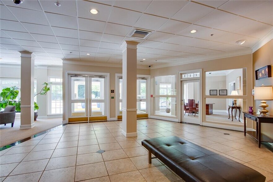 Lobby-2 - 1501 Clairmont Rd