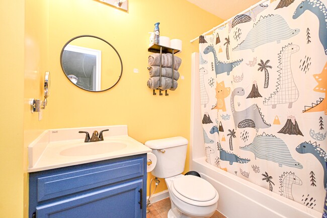Building Photo - 4372 Dobbin Cir
