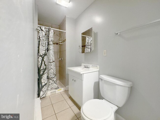 Building Photo - 1812 McCulloh St