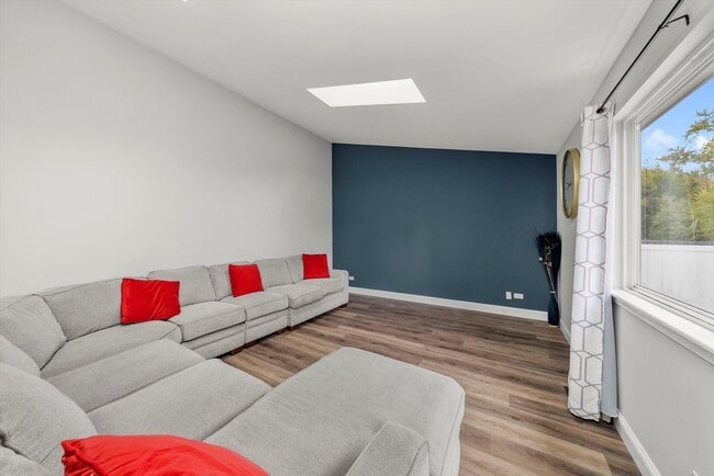 Building Photo - 5332 W Mulberry Ln