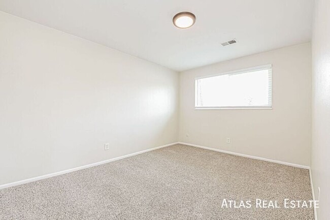 Building Photo - 9421 W 65th Ave