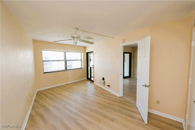 Building Photo - 1023 Anglers Cove