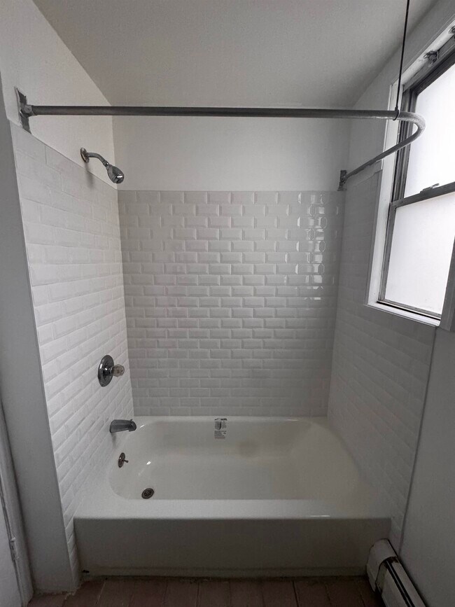 Building Photo - 4702 Cottage Ave