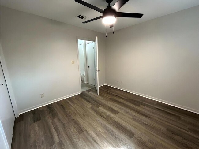 Building Photo - 7600 St Amant Pl