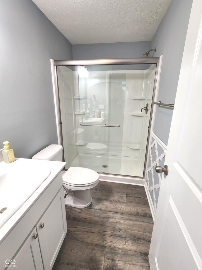 Building Photo - 5817 Flat Hill Dr