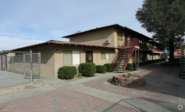 Building Photo - Riverside Ave Apts