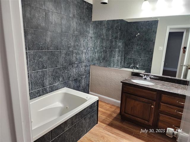 Building Photo - 1308 Memory Ln