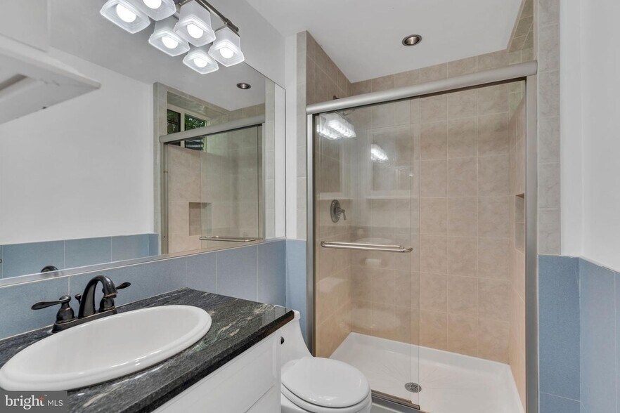 Building Photo - 1344 Grant St