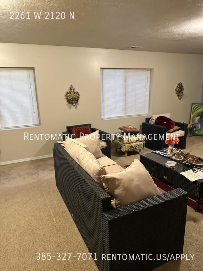 Building Photo - 2261 W 2120 N