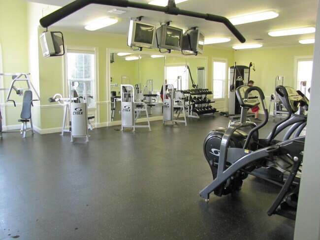 Building Photo - Gorgeous 3/2 Condo with 1 Car Garage in Ex...