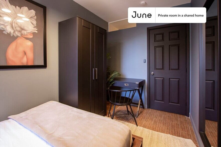 Building Photo - Room in Shared 3 bed/1 bath home in Chinatown