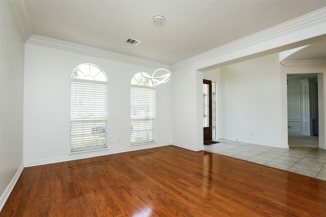 Building Photo - 1715 Cottage Landing Ln