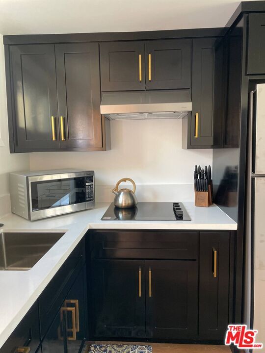 Building Photo - 4313 W 59th St