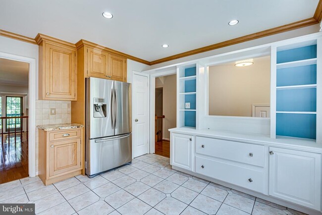 Building Photo - 6867 Williamsburg Pond Ct
