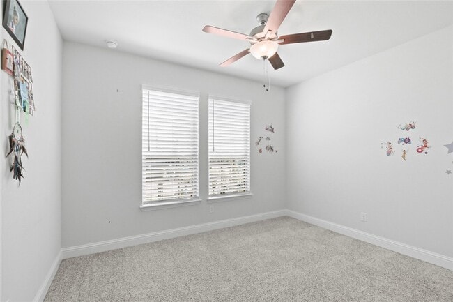 Building Photo - 3121 Sunnyside Dr