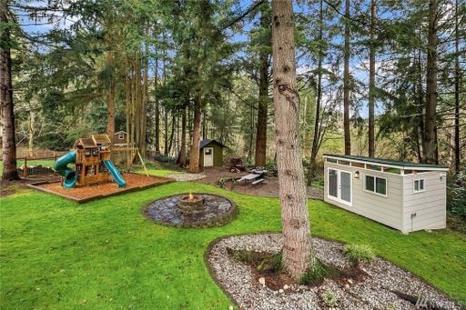 Building Photo - Charming Lynnwood/Bothell area Home For Rent with large 1/2 acre lot Available June!
