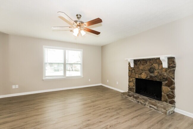 Building Photo - 1316 Candlelite Ln