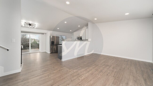 Building Photo - Fully Remodeled Home in Old Farm