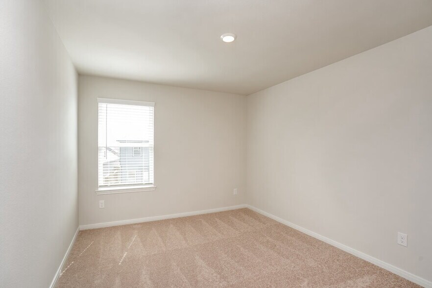 Building Photo - 412 Cordova Clf Dr