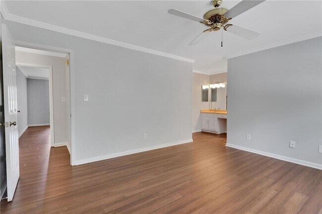 Building Photo - 1452 Briaroaks Trail NE