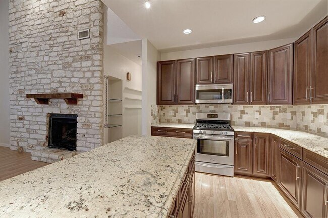 Building Photo - 8518 Fathom Cir
