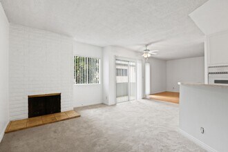 Building Photo - 3735 Mentone Ave