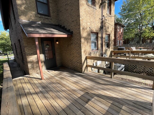 Big Back Deck - 1343 Northwest Blvd