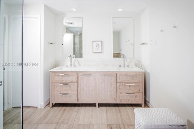 Building Photo - 350 Ocean Dr