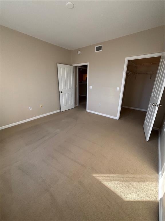 Building Photo - 1000 Providence Pl