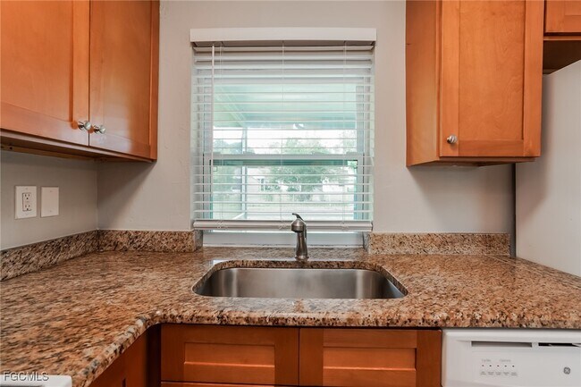 Building Photo - 19058 Flamingo Rd