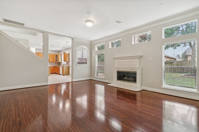 Building Photo - 12611 Brookfield Park