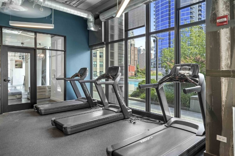 Building Photo - 187 W Superior St