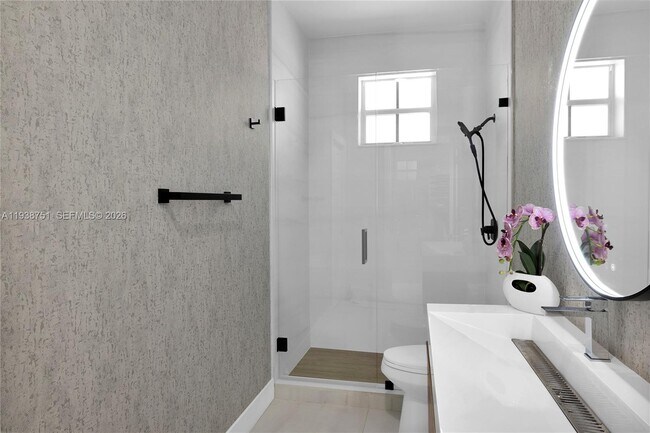 Building Photo - 1176 Cedar Falls Dr