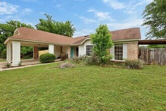 Building Photo - 7601 Woodstone Cove