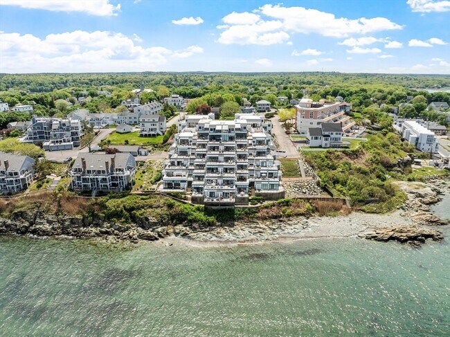 Building Photo - 40 Oceanside Dr