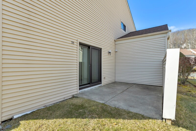 Building Photo - 23 Deer Run